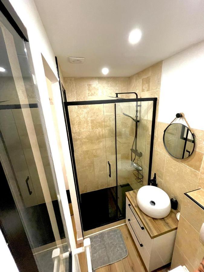Appartement Cosy Proche Du Port Nice Bagian luar foto