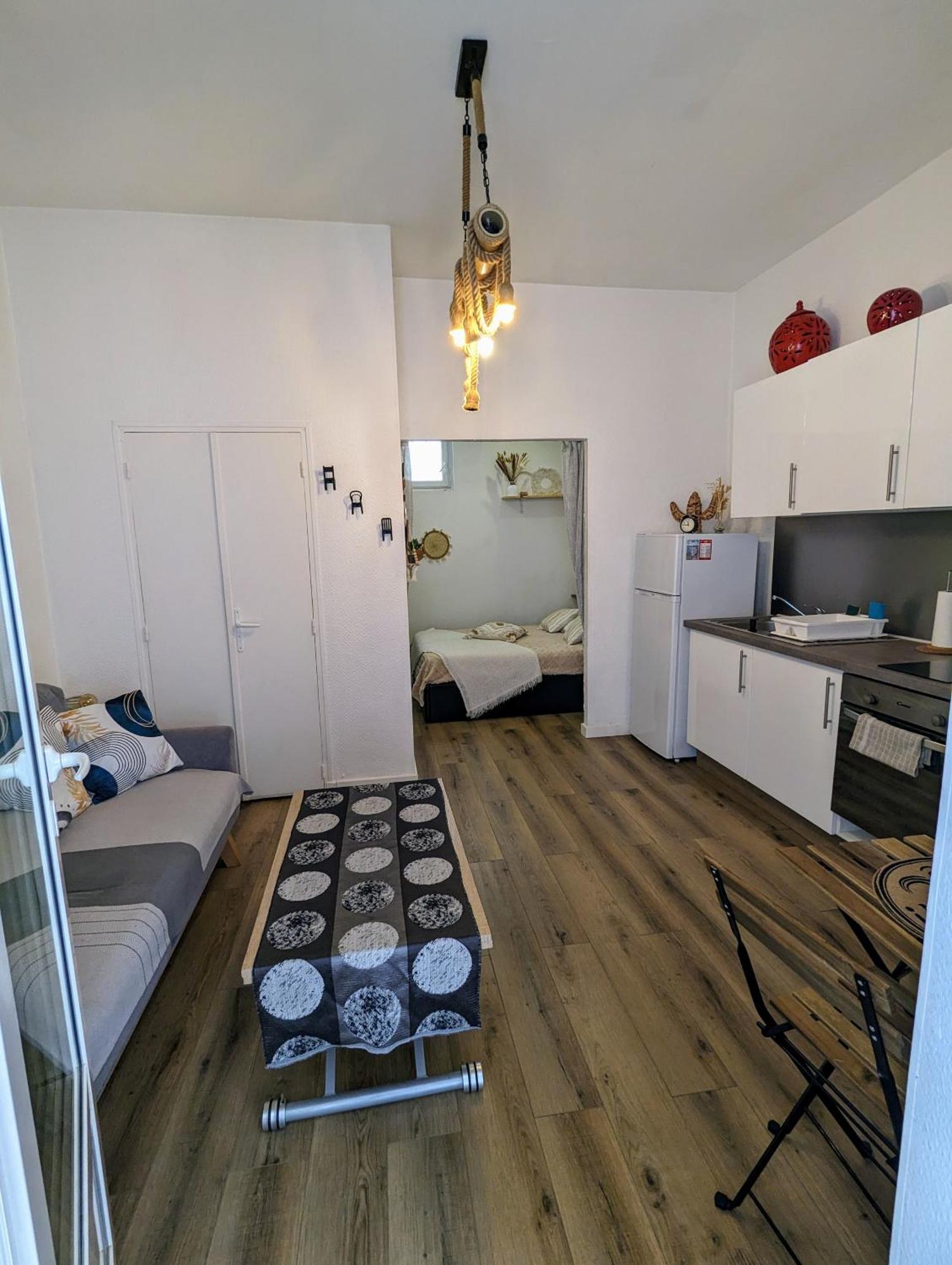 Appartement Cosy Proche Du Port Nice Bagian luar foto