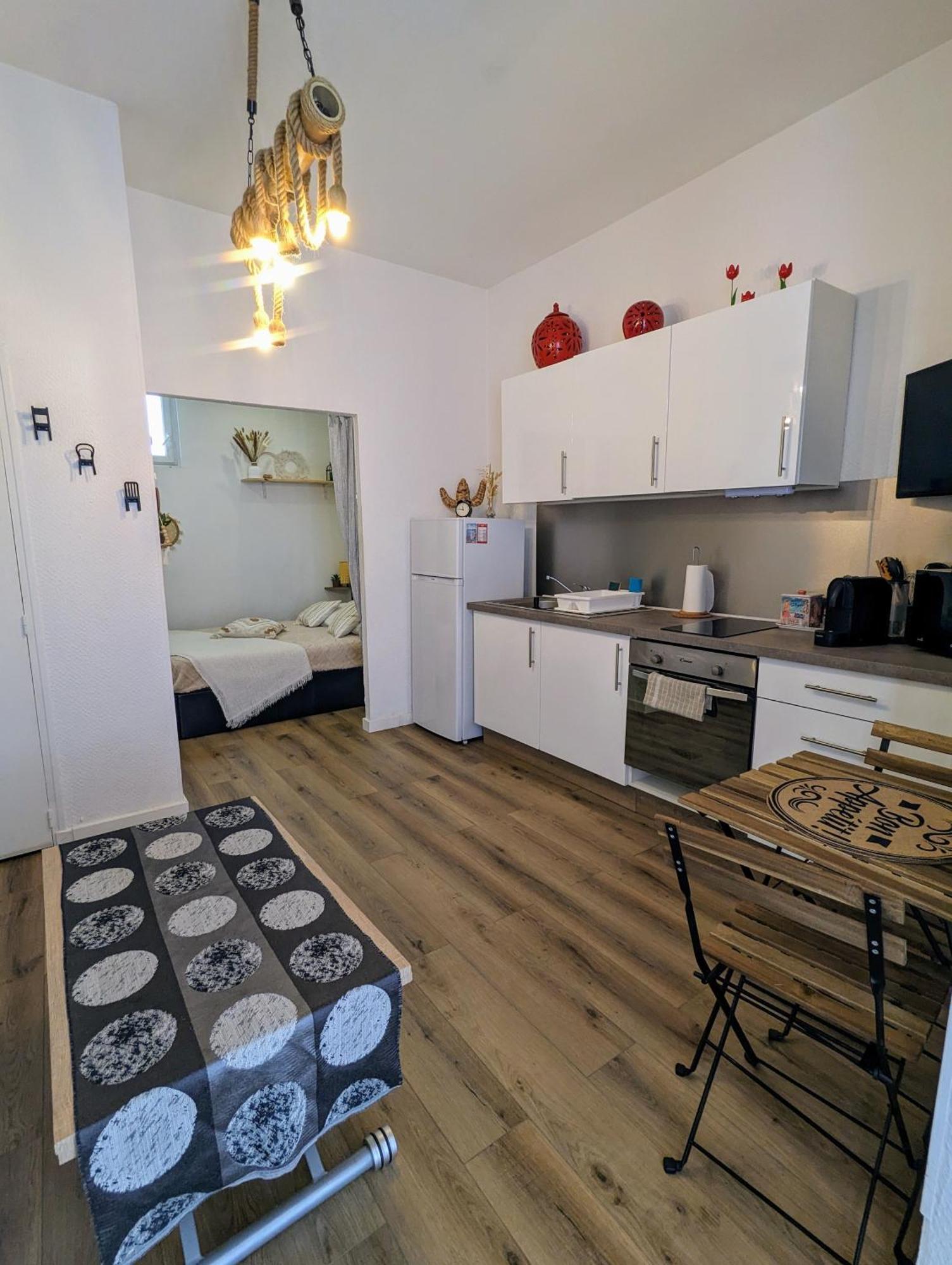 Appartement Cosy Proche Du Port Nice Bagian luar foto